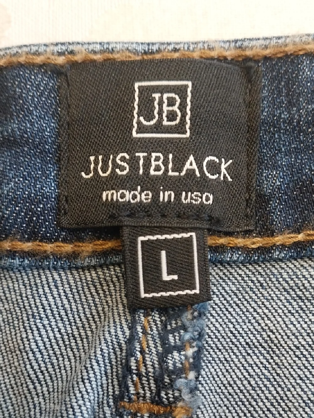 Just Black Stitch Fix NWT Tatiana Denim Skirt Size Large Indigo Blue Frayed Hem
